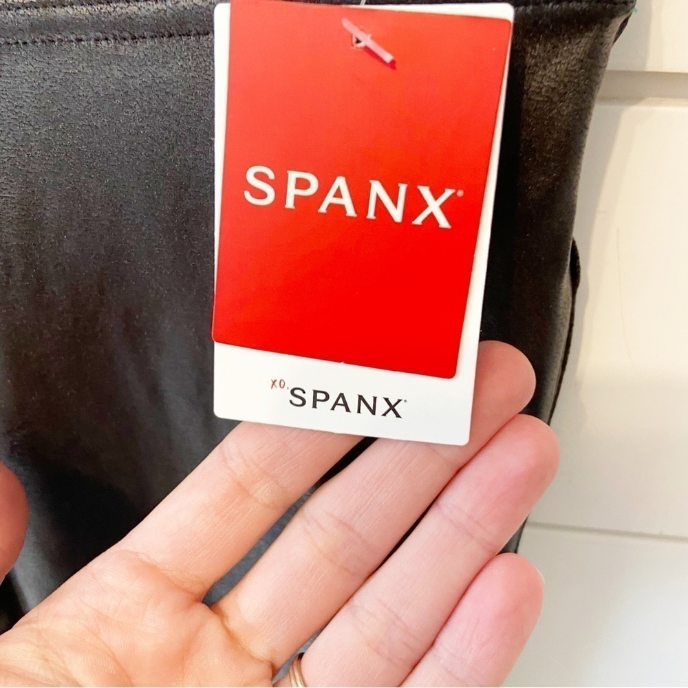 Nwts Spanx | Women’s Faux Leather Stretchy Leggings Size Small — image 7 of 8